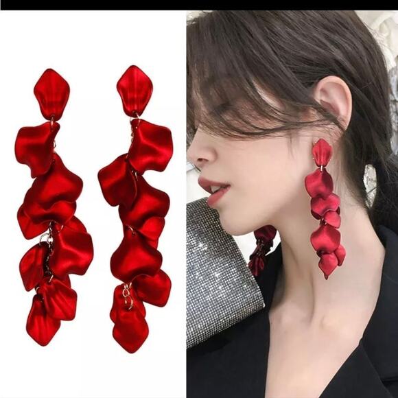 Women's Earrings with Dangle Rose Petals - Picture 2 of 3